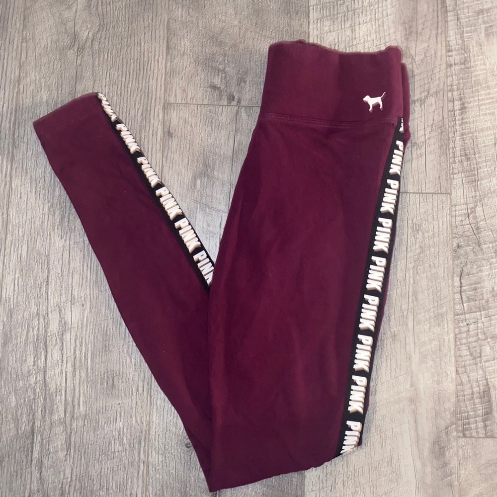 PINK yoga leggings